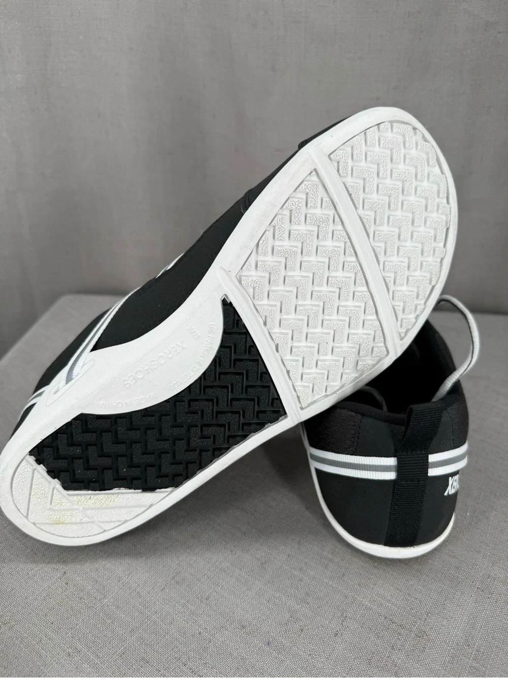 Xero Shoes Men’s Prio Barefoot Minimalist Athletic Sneaker Black White Size 11